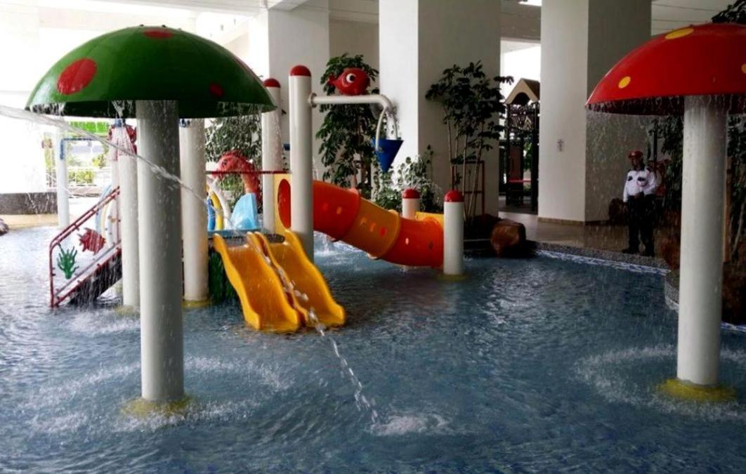 Johor Desaru Beach Bungalow Villas Kangkar Chemaran Εξωτερικό φωτογραφία